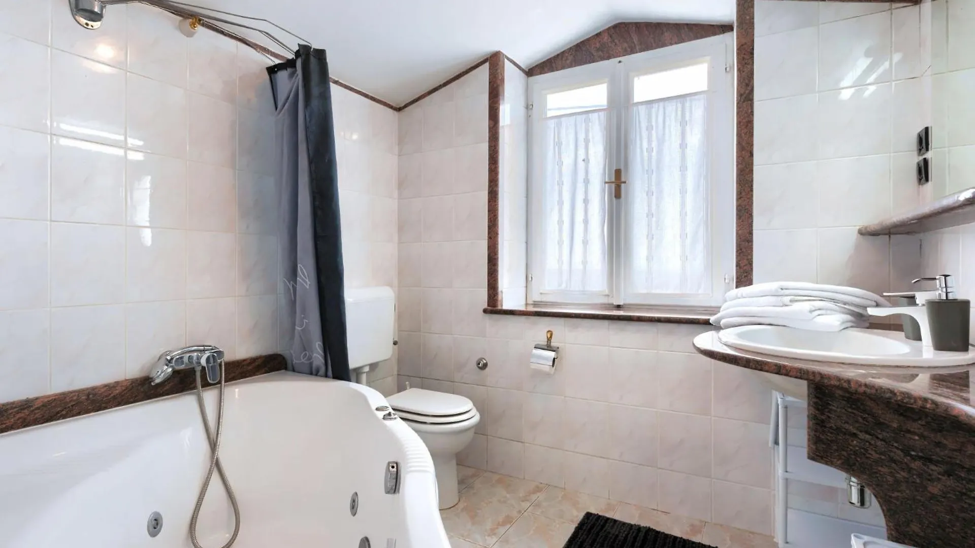 Holiday Home Erika-1 By Interhome Nova Vas  Kroatien